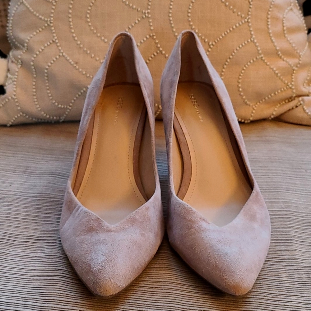 High heel shoes